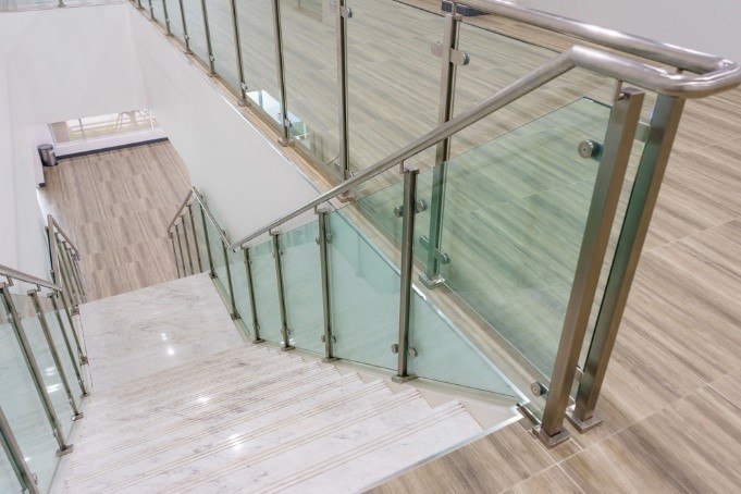 Five inventive ways you can use glass in your staircase3 - Glass Balustrade