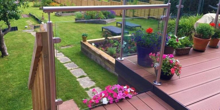 How to enhance your garden with glass balustrades