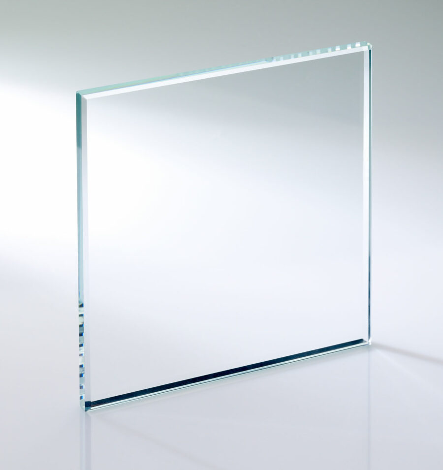 Low Iron Toughened Glass, Extra Clear Glass Pane